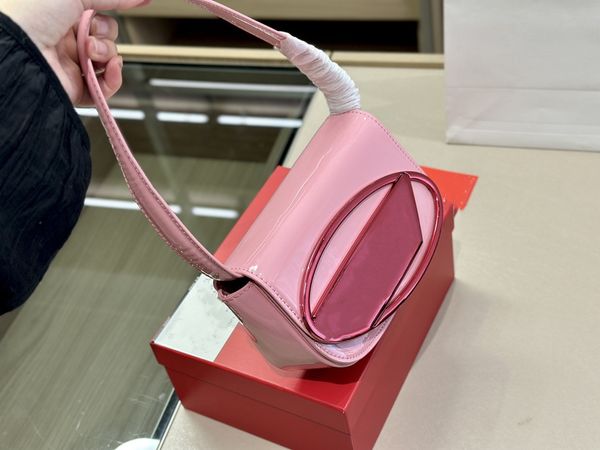 handbags selling high beauty flip covers dingdang underarm bag handbag single shoulder crossbody bag renli wholesale
handbags selling high beauty flip covers dingdang underarm bag handbag single shoulder crossbody bag renli wholesale