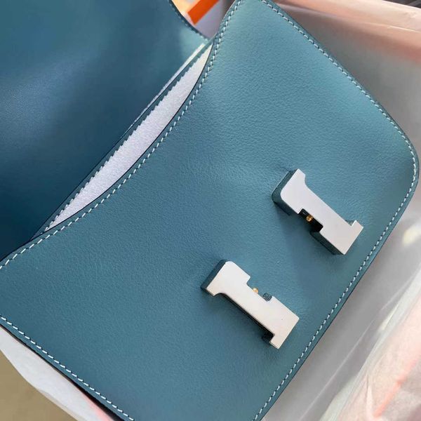 designer h home bag high-quality kangkang h-button swift leather stewardess one-shoulder diagonal small square high-quality tofu for women 1
designer h home bag high-quality kangkang h-button swift leather stewardess one-shoulder diagonal small square high-quality tofu for women 1