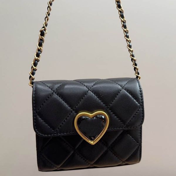 love emblem women mini crossbody designer bag gold hardware handheld coin purse matelasse chain vintage flip wallet card holder pochette lux
love emblem women mini crossbody designer bag gold hardware handheld coin purse matelasse chain vintage flip wallet card holder pochette lux