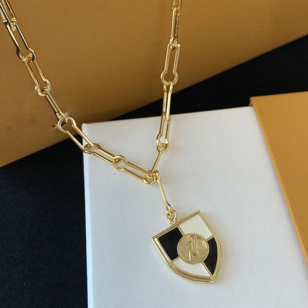 classic fashion pendant necklace designer women's atmosphere necklace designer popular jewelry new party jewelry gifts, Black
classic fashion pendant necklace designer women's atmosphere necklace designer popular jewelry new party jewelry gifts, Black
