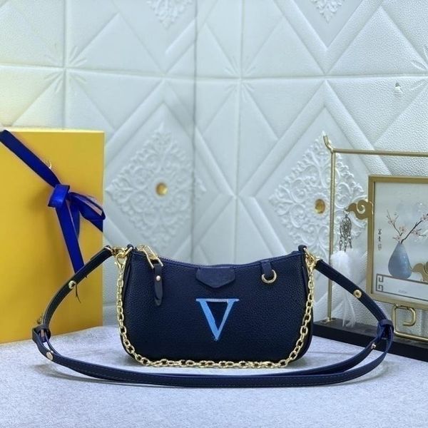 luxury bag women's bag shoulder bag mini leather designer embossed color strap strap crossbody bag fashion trend wallet shopping bag la
luxury bag women's bag shoulder bag mini leather designer embossed color strap strap crossbody bag fashion trend wallet shopping bag la
