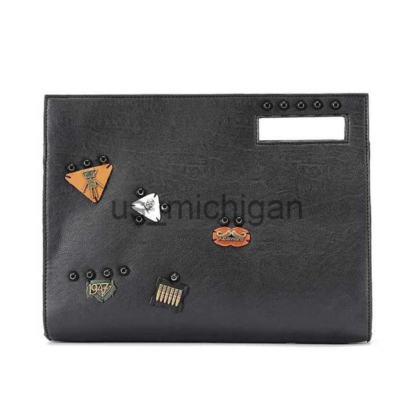 evening bags new fashion men clutches luxury leather handbags wallet clutches male large clutch with shoulder strap badge hand bags j230609
evening bags new fashion men clutches luxury leather handbags wallet clutches male large clutch with shoulder strap badge hand bags j230609