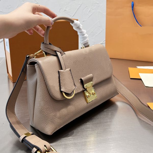 flap shoulder bags designer brand bag totes leather crossbody luxury handbags chains fashion bag women letter purse phone wallet plain stars
flap shoulder bags designer brand bag totes leather crossbody luxury handbags chains fashion bag women letter purse phone wallet plain stars