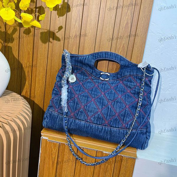 designer women's shopping bag shoulder bag denim bag diamond-embroidered silver hardware metal swivelle matelasse chain crossbody bag g
designer women's shopping bag shoulder bag denim bag diamond-embroidered silver hardware metal swivelle matelasse chain crossbody bag g