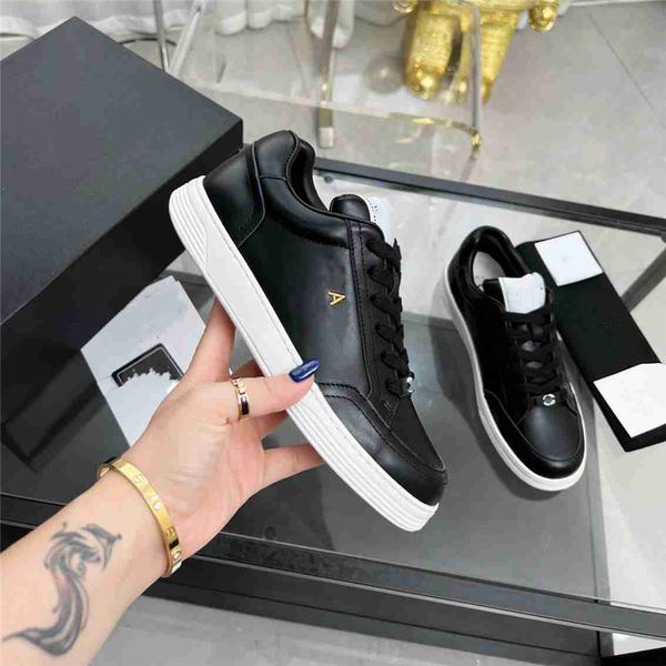 luxury design bowling shoes 2023 channel fashion couple leather canvas comfortable elegant student sports running shoes casual coaching shoe
luxury design bowling shoes 2023 channel fashion couple leather canvas comfortable elegant student sports running shoes casual coaching shoe