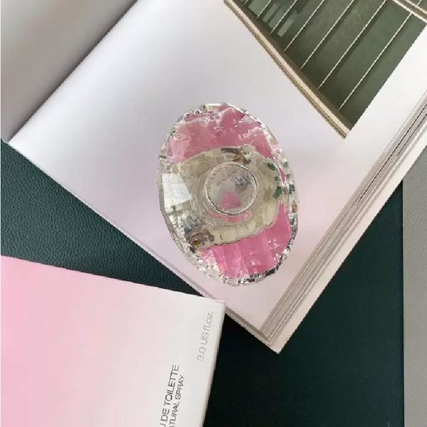 classic style women perfume fragrance deodorant pink eau de toilette long lasting time 90ml amazing smell fast delivery
classic style women perfume fragrance deodorant pink eau de toilette long lasting time 90ml amazing smell fast delivery