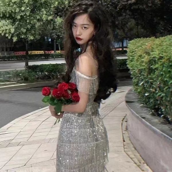 sequin tassel fringe dress women sparkly cold shoulder backless bodycon mini dress elegant glitter short party club dress t200521, Black;gray
sequin tassel fringe dress women sparkly cold shoulder backless bodycon mini dress elegant glitter short party club dress t200521, Black;gray