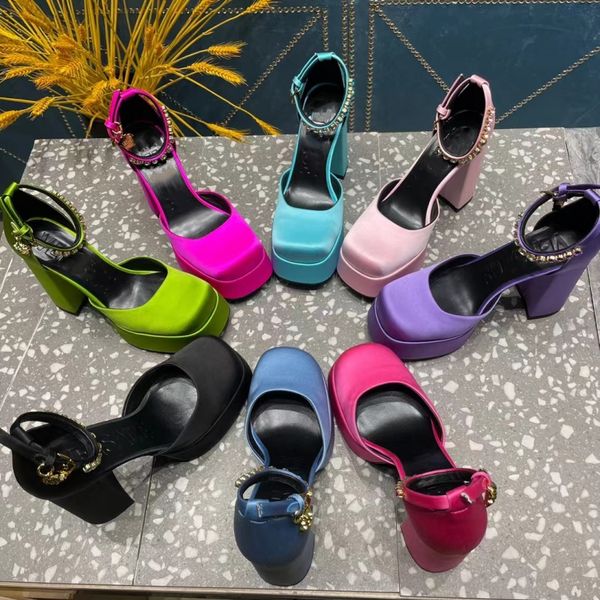 luxury sandals for women designer satin metal embellished 11 cm chunky heels platform shoes for women wedding party roman sandals 35-42 with, Black
luxury sandals for women designer satin metal embellished 11 cm chunky heels platform shoes for women wedding party roman sandals 35-42 with, Black