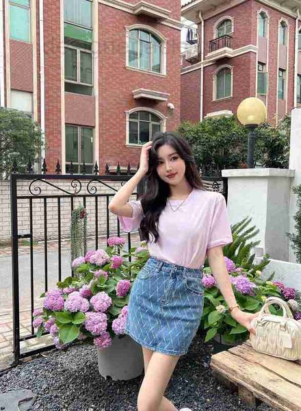 skirts designer high-end spring summer fashionable versatile light blue wash lingge design denim skirt kzan, Black
skirts designer high-end spring summer fashionable versatile light blue wash lingge design denim skirt kzan, Black