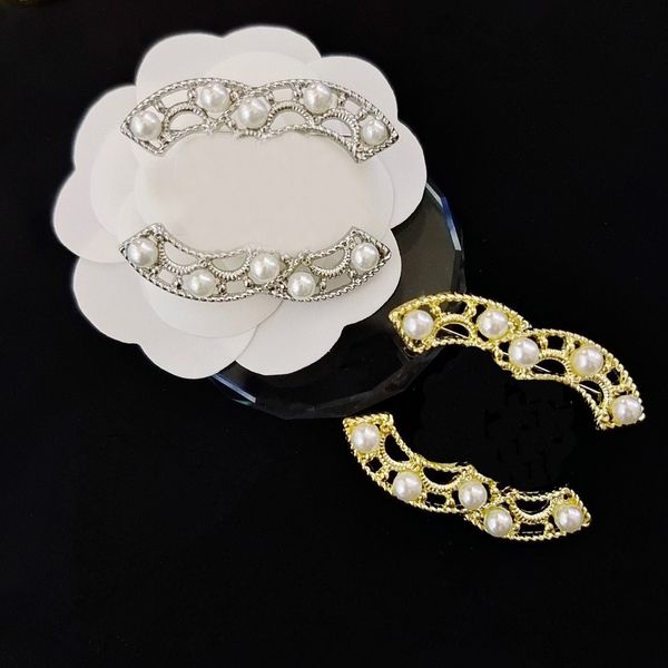 women men designer brand letter brooches 18k gold plated inlay crystal rhinestone jewelry brooch charm pearl pin 2023 marry christmas party, Gray
women men designer brand letter brooches 18k gold plated inlay crystal rhinestone jewelry brooch charm pearl pin 2023 marry christmas party, Gray