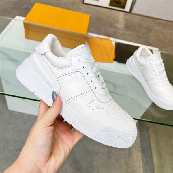 luxury design bowling shoes 2023 tod fashion couple leather canvas comfortable elegant student sports running shoes casual coaching shoes 01
luxury design bowling shoes 2023 tod fashion couple leather canvas comfortable elegant student sports running shoes casual coaching shoes 01