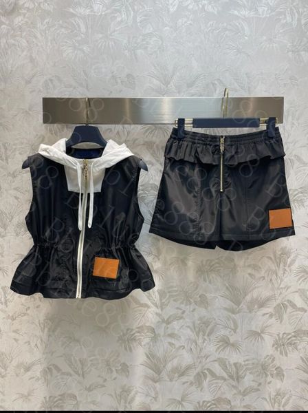 women's tracksuits hooded sleeveless waist wrap high waist shorts classic belt embellishment low key and age reducing hooded high neck, Gray
women's tracksuits hooded sleeveless waist wrap high waist shorts classic belt embellishment low key and age reducing hooded high neck, Gray