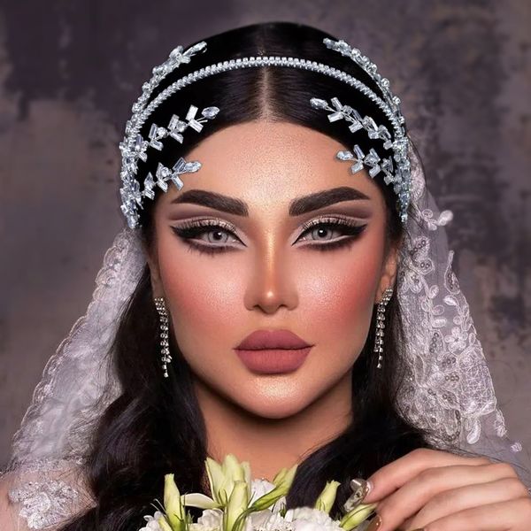 diamond tiara press hair hoop baroque crystal bridal headwear crown rhinestone with wedding jewelry diamond bridal hairbands headpieces dz07, Silver
diamond tiara press hair hoop baroque crystal bridal headwear crown rhinestone with wedding jewelry diamond bridal hairbands headpieces dz07, Silver