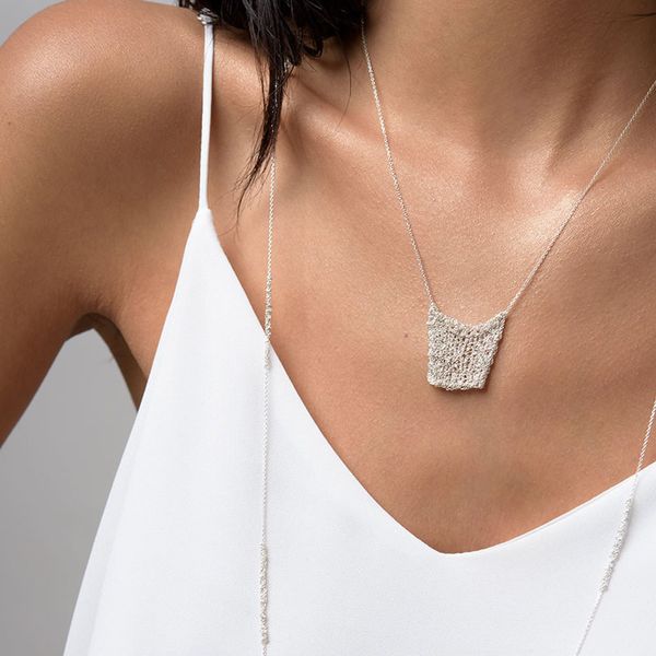 fashion 925 sterling silver cloth bag shaped necklace -money bag necklace high-end luxury jewelry with advanced design sense women jewelry -
fashion 925 sterling silver cloth bag shaped necklace -money bag necklace high-end luxury jewelry with advanced design sense women jewelry -