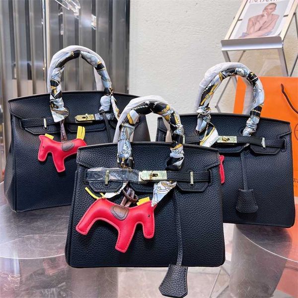 10a h erme s tote leather birkins bag r women luxury handbag brand shoulder bags large capacity multifunctional with original dust
10a h erme s tote leather birkins bag r women luxury handbag brand shoulder bags large capacity multifunctional with original dust