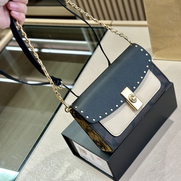 designer bags fashion latch shoulderbags women luxury chainbags large capacity leather bags simple style two-tone crossbags
designer bags fashion latch shoulderbags women luxury chainbags large capacity leather bags simple style two-tone crossbags
