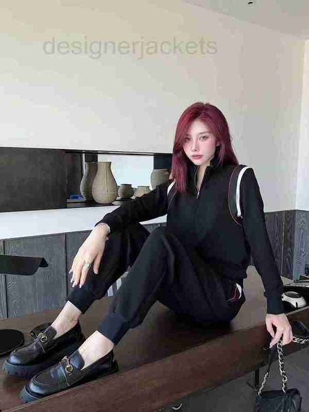 women's two piece pants designer high end autumn/winter fashion contrast small stand neck jacket sweater sports set usub, White
women's two piece pants designer high end autumn/winter fashion contrast small stand neck jacket sweater sports set usub, White