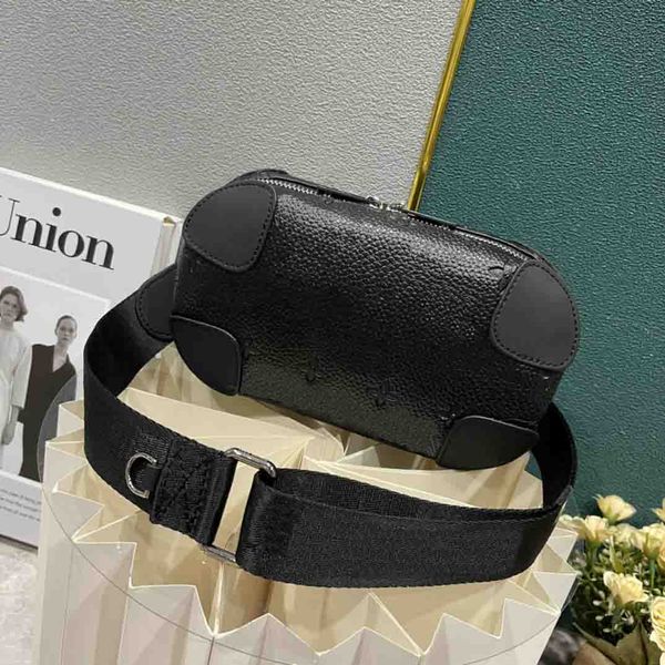 men fashion designe luxury bag horizon clutch monograms eclipse canvas genuine leather cross body messenger bag shoulder bags handbag purse
men fashion designe luxury bag horizon clutch monograms eclipse canvas genuine leather cross body messenger bag shoulder bags handbag purse