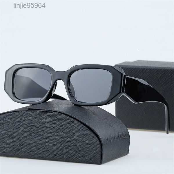 fashion designer sunglasses brand beach sun glasses for man woman eyewear hight quality 7 color optional 2uj20{category}, White;black
fashion designer sunglasses brand beach sun glasses for man woman eyewear hight quality 7 color optional 2uj20{category}, White;black