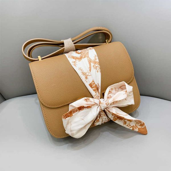 designer h home bag sensitivity motorcycle high layer swift kangkang stewardess small square tofu genuine leather women's one shoulder
designer h home bag sensitivity motorcycle high layer swift kangkang stewardess small square tofu genuine leather women's one shoulder
