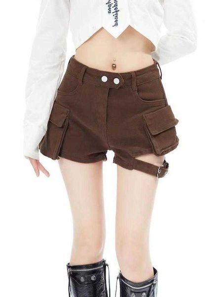 jeans women's summer 2023 new niche design with spicy girl style high waisted a-line work shorts, White;black
jeans women's summer 2023 new niche design with spicy girl style high waisted a-line work shorts, White;black