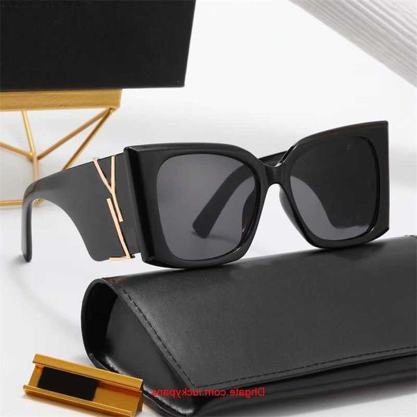 mens sunglasses designer sunglasses letters luxury glasses frame letter lunette sun glasses for women oversized polarized senior shades uv p, White;black
mens sunglasses designer sunglasses letters luxury glasses frame letter lunette sun glasses for women oversized polarized senior shades uv p, White;black