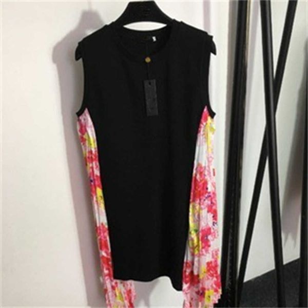medusa womens dresses designer clothing 2 colors letter print pleated hem sleeveless tank dress luxury summer girls hanging-out party dress, Black;gray
medusa womens dresses designer clothing 2 colors letter print pleated hem sleeveless tank dress luxury summer girls hanging-out party dress, Black;gray