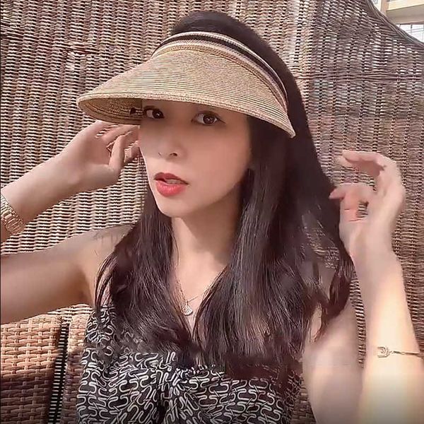 designer golf cap brand fence mesh red dense fine grass roofless straw hat outdoor breathable sunscreen hollow women's hair hoop sun, Blue;gray
designer golf cap brand fence mesh red dense fine grass roofless straw hat outdoor breathable sunscreen hollow women's hair hoop sun, Blue;gray
