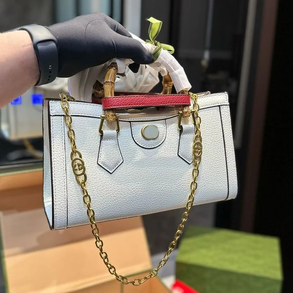 designer tote bag bamboo handle handbags horizontal shape crossbody shoulder bags genuine leather classic letter detachable adjustable strap
designer tote bag bamboo handle handbags horizontal shape crossbody shoulder bags genuine leather classic letter detachable adjustable strap