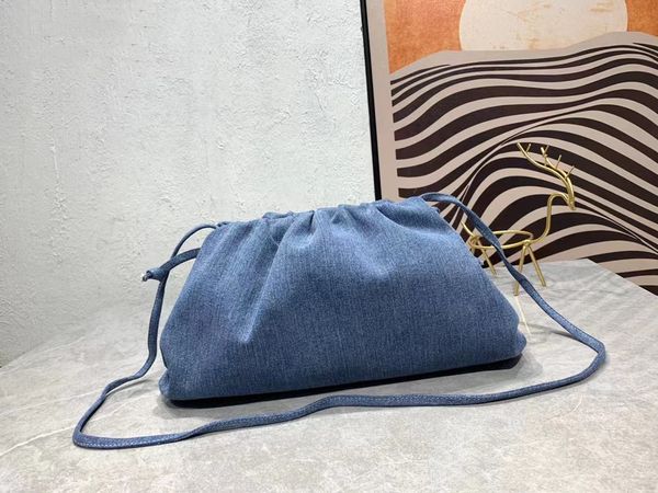 fashion cloud bag women's denim bag drawstring shoulder bag classic inner sheepskin magnetic snap closure opening designer luxury
fashion cloud bag women's denim bag drawstring shoulder bag classic inner sheepskin magnetic snap closure opening designer luxury