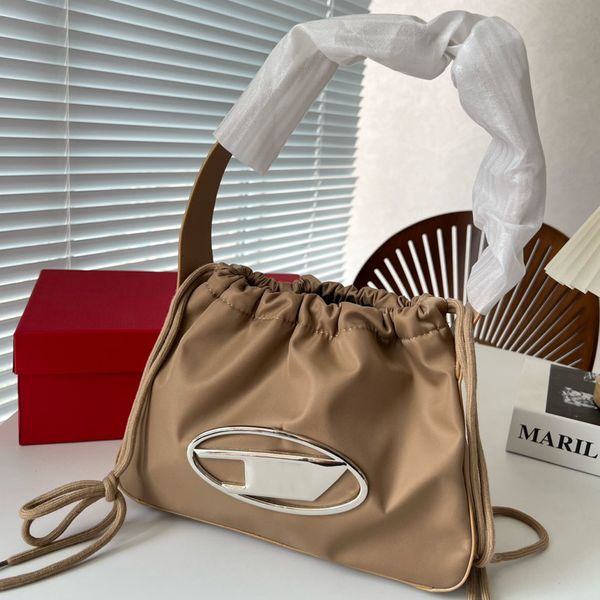 woman large shoulder bags designer new fashion sequined hardware handbags purses nylon crossbody soft girls totes with box
woman large shoulder bags designer new fashion sequined hardware handbags purses nylon crossbody soft girls totes with box