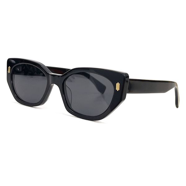 brand luxury sunglasses women classic style letter sunglass uv400 summer shades sun glasses trendy lady eyeglass lentes de sol mujer, White;black
brand luxury sunglasses women classic style letter sunglass uv400 summer shades sun glasses trendy lady eyeglass lentes de sol mujer, White;black