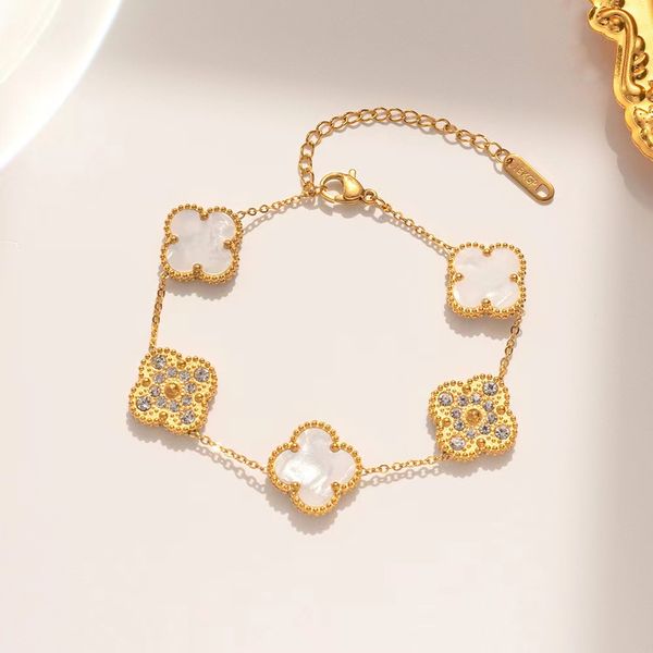 luxury bracelet clover bracelet designer jewelry four leaf bracelets 18k gold plate agate diamond fashion van love charm chain for women wed, Golden;silver
luxury bracelet clover bracelet designer jewelry four leaf bracelets 18k gold plate agate diamond fashion van love charm chain for women wed, Golden;silver