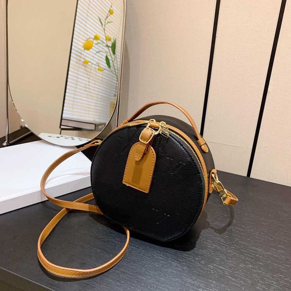 women mini round bag luxury designer handbag pu classic single shoulder oblique straddle bag cosmetics bags mobile phone camera wallet whole
women mini round bag luxury designer handbag pu classic single shoulder oblique straddle bag cosmetics bags mobile phone camera wallet whole