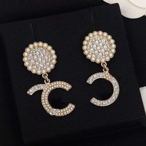 2023 luxury quality charm drop earring with diamond in 18k gold plated have box round shape stamp ps7065b, Golden 
2023 luxury quality charm drop earring with diamond in 18k gold plated have box round shape stamp ps7065b, Golden
