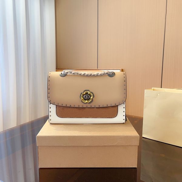 crossbody shoulder bags parker bag copper camellia flower hardware chain rivet high version two-tone leather priting falp bag haute evening
crossbody shoulder bags parker bag copper camellia flower hardware chain rivet high version two-tone leather priting falp bag haute evening
