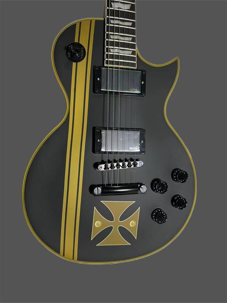 electric guitar, custom shop, kh-2, psychic kirk, hammett, cynthia, white, 698
electric guitar, custom shop, kh-2, psychic kirk, hammett, cynthia, white, 698