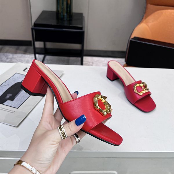 leather mid heel ladies sandals designer metal laminate flat sandals fashion casual dresses elegant dress shoe size 35-42, Black
leather mid heel ladies sandals designer metal laminate flat sandals fashion casual dresses elegant dress shoe size 35-42, Black
