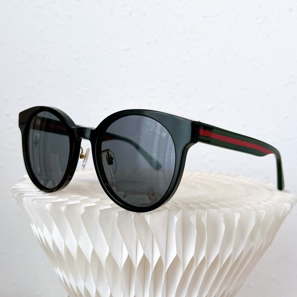 men's designer sunglasses women's sunglasses hip hop luxury classic fashion paired with driving beach sunshade uv protection polar, White;black
men's designer sunglasses women's sunglasses hip hop luxury classic fashion paired with driving beach sunshade uv protection polar, White;black