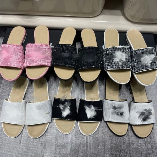 2023 c letter women ladies summer slippers flat mules casual fashion luxury designer leather embroidered beach slides brand sliders chan san, Black
2023 c letter women ladies summer slippers flat mules casual fashion luxury designer leather embroidered beach slides brand sliders chan san, Black