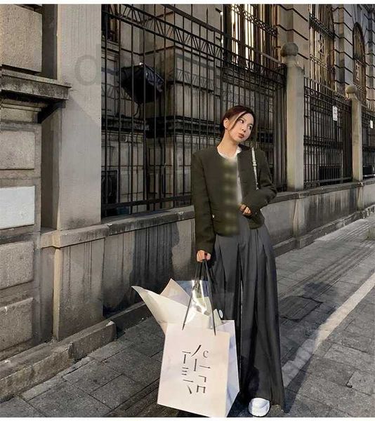 women's jackets designer high-end autumn winter new product fashionable short cut military green double breasted tweed jacket hvnp, Black;brown
women's jackets designer high-end autumn winter new product fashionable short cut military green double breasted tweed jacket hvnp, Black;brown