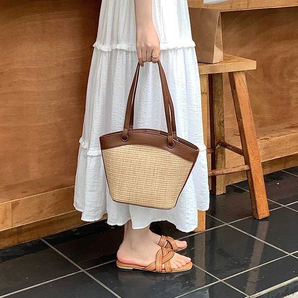 beach bags french retro woven bag summer 2023 new high-end fashion shoulder seaside vacation
beach bags french retro woven bag summer 2023 new high-end fashion shoulder seaside vacation