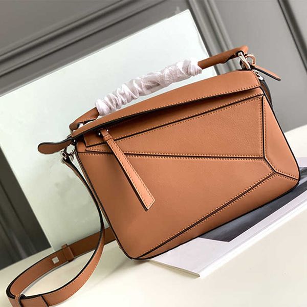 designer bag women's shoulder handbag new mini lingge geometry women's versatile pillow one shoulder crossbody handbag
designer bag women's shoulder handbag new mini lingge geometry women's versatile pillow one shoulder crossbody handbag