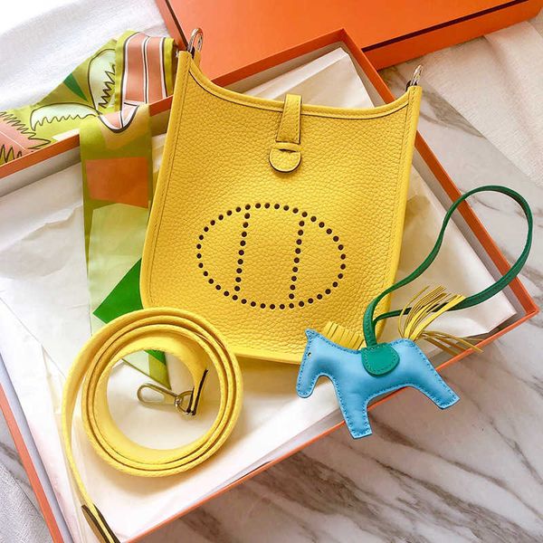designer hemrres bag evelynn 2023 new handmade wax thread evelyns mini small bag one shoulder crossbody versatile women's fashion trend
designer hemrres bag evelynn 2023 new handmade wax thread evelyns mini small bag one shoulder crossbody versatile women's fashion trend