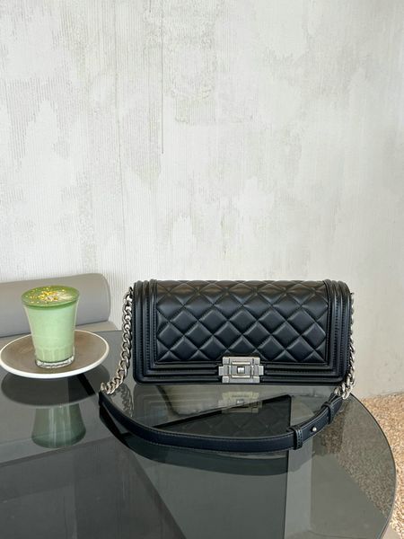 a mom cc bag luxury designer handbag fashion bags womans handbag handbags classic flap sheepskin with palm pattern 25cm shoulder sling vinta
a mom cc bag luxury designer handbag fashion bags womans handbag handbags classic flap sheepskin with palm pattern 25cm shoulder sling vinta