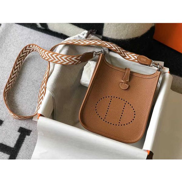 designer h home bag evelynn sewn 2023 hand wax thread evelyns mini leather women's single shoulder messenger togo bucket hbhq
designer h home bag evelynn sewn 2023 hand wax thread evelyns mini leather women's single shoulder messenger togo bucket hbhq