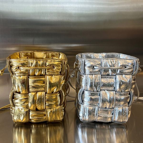 10a quality bv's cassette bucket mini bags handbag women designer 18cm foulard intrecciato sheepskin weave oil waxed cowhide folds shou, Black;red
10a quality bv's cassette bucket mini bags handbag women designer 18cm foulard intrecciato sheepskin weave oil waxed cowhide folds shou, Black;red