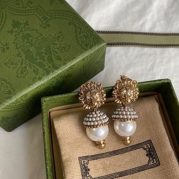 designer european and american trendy atmospheric pearl earrings female summer niche design sense of senior diamond set vintage exaggerated, Golden;silver
designer european and american trendy atmospheric pearl earrings female summer niche design sense of senior diamond set vintage exaggerated, Golden;silver