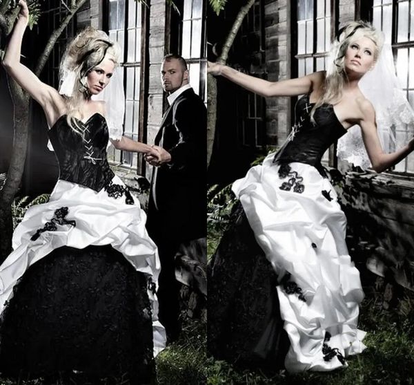victoria cowgirl western country hippie a line wedding dresses gothic black and white ruched satin lace vintage bridal gowns sweetheart cors
victoria cowgirl western country hippie a line wedding dresses gothic black and white ruched satin lace vintage bridal gowns sweetheart cors