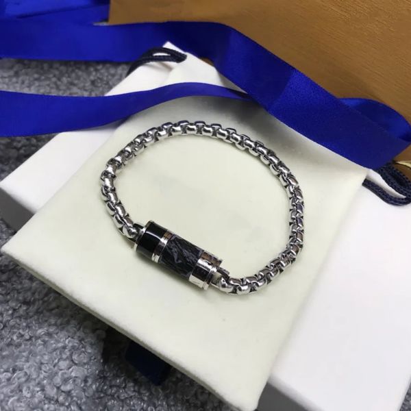 designer bracelet luxury bracelets letter charm bracelet men bracelets fashion trend women classic jewelry high quality, Golden;silver
designer bracelet luxury bracelets letter charm bracelet men bracelets fashion trend women classic jewelry high quality, Golden;silver